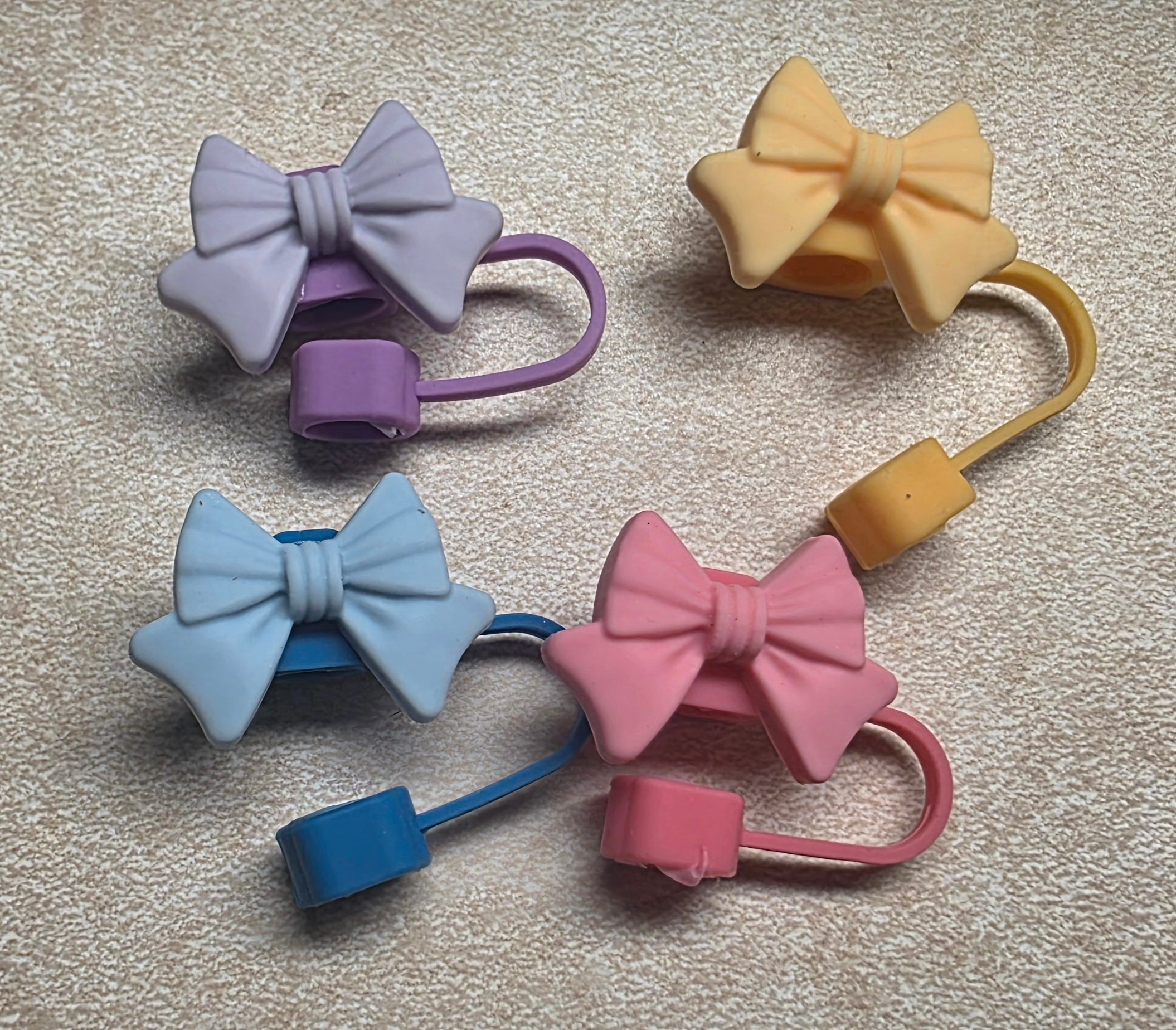 Bow Straw Topper